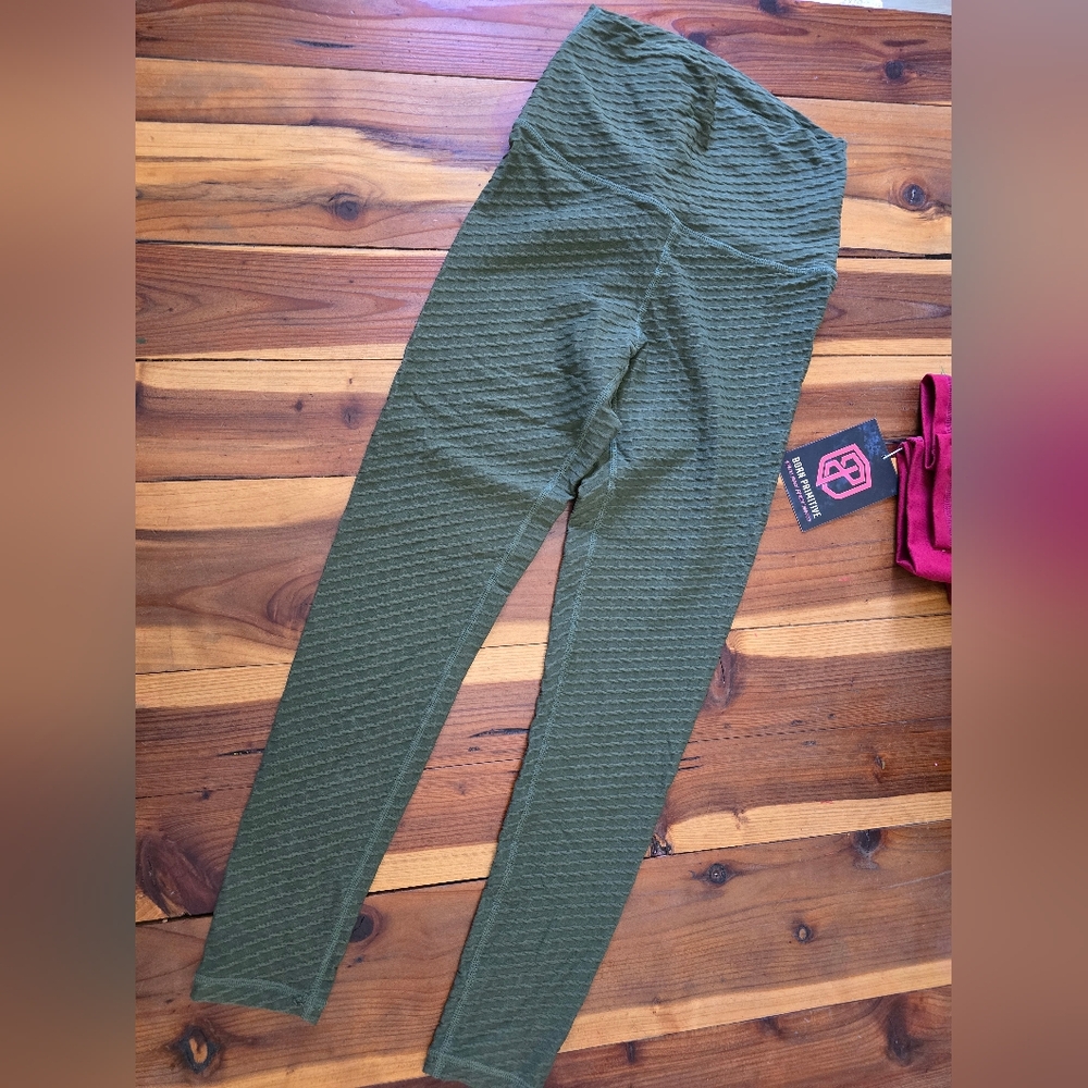 Born Primitive Paragon Green Leggings XS